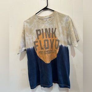 Pink Floyd Tee Size: L